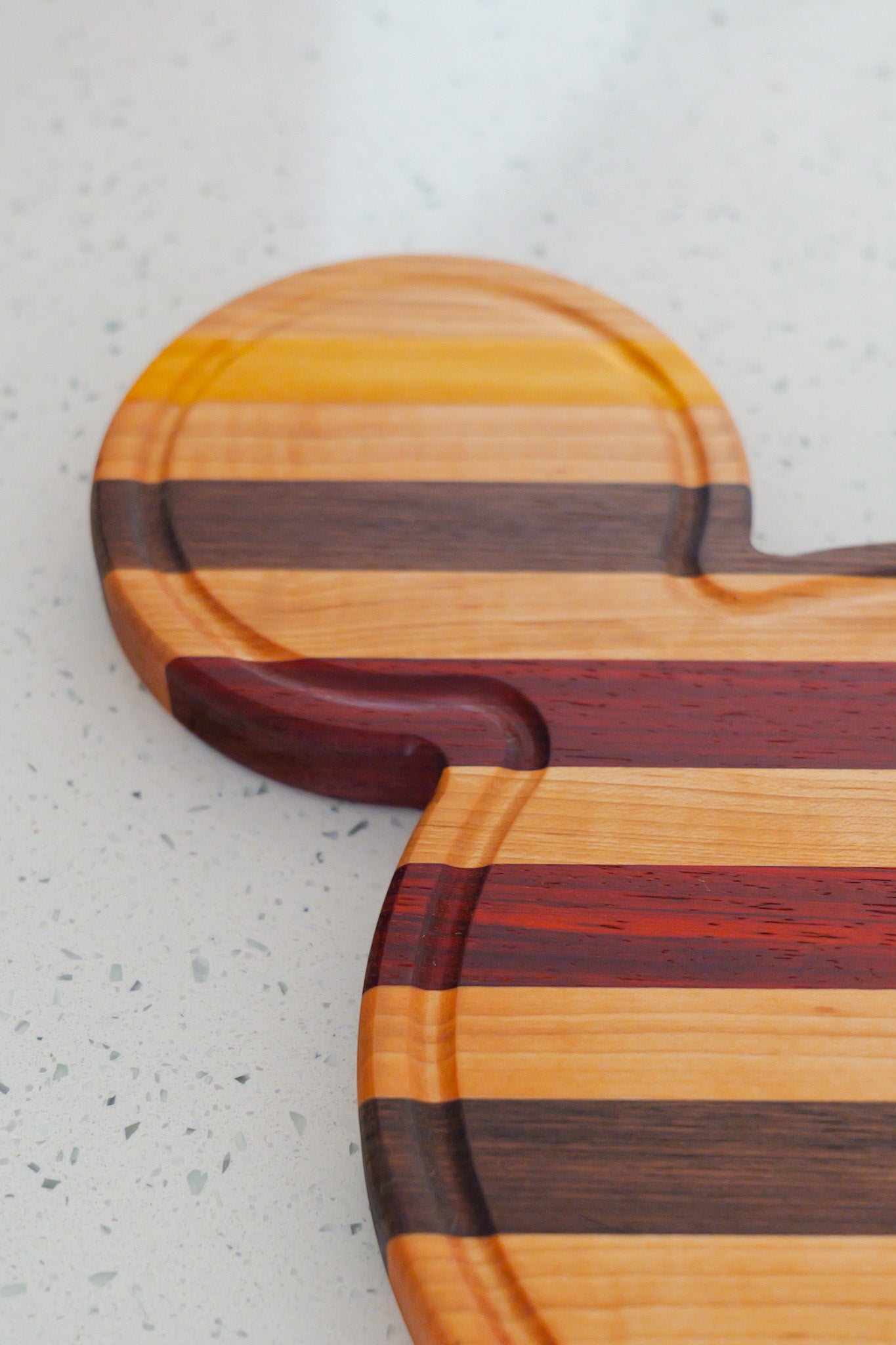 Exotic Mouse Shape Cutting Boards Pattern A